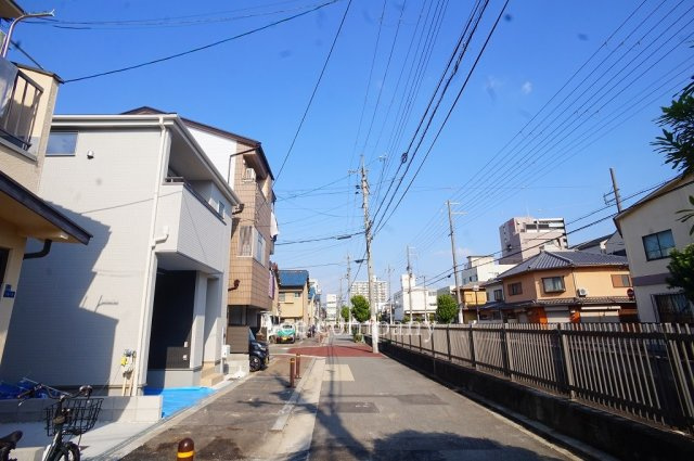 【前面道路含む現地写真】 | 東住吉区今川4丁目　【2号棟/全2棟】 | 【前面道路：幅員6ｍ☆（歩道付）】