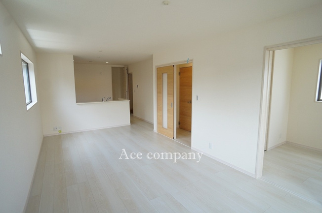 【居間・リビング】 | 東住吉区今川4丁目　【2号棟/全2棟】 | 【LDK：約17.63帖】