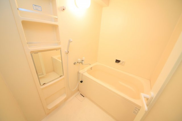 ファイーヴ土穴の浴室