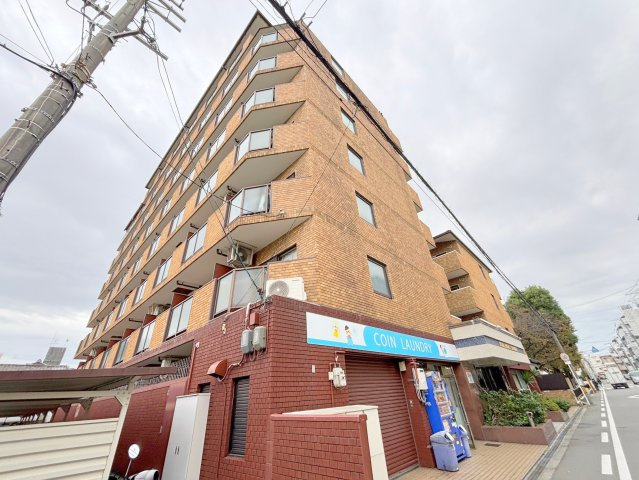 ロイヤルハイツ菅原の外観