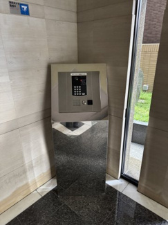 【エントランス】