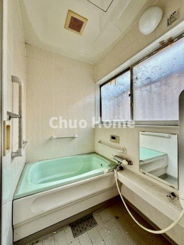 江戸川区江戸川5丁目中古住宅の浴室|バスルーム