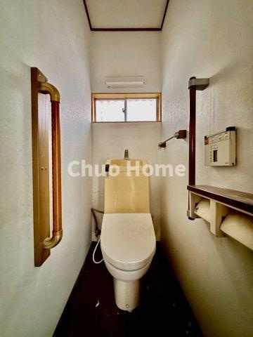 江戸川区江戸川5丁目中古住宅のトイレ|ウォシュレット機能付きトイレ