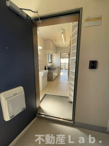 けやき館の玄関|※同型タイプのお写真です。