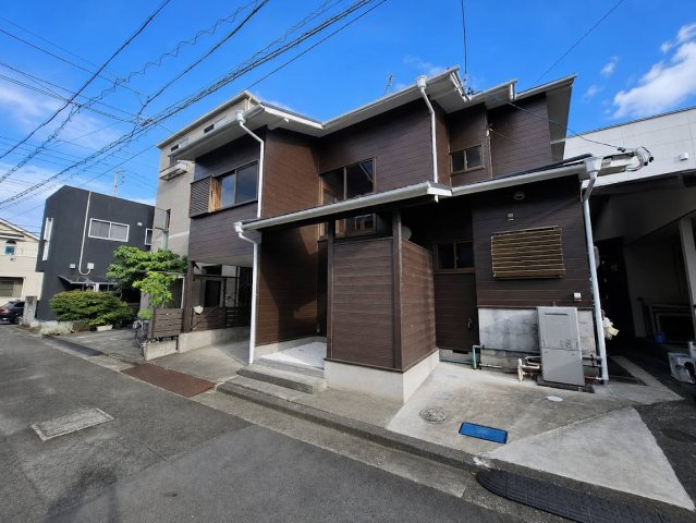 売中古戸建　静岡市葵区古庄５丁目の前面道路含む現地写真