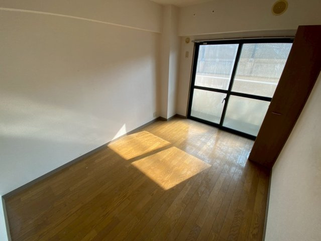 ルブニール西郷の居間・リビング