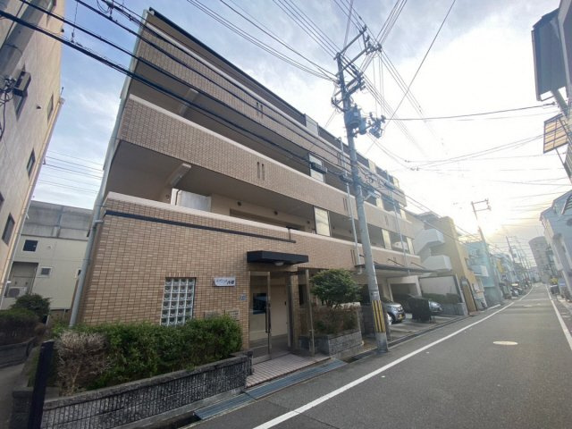 ルブニール西郷の外観