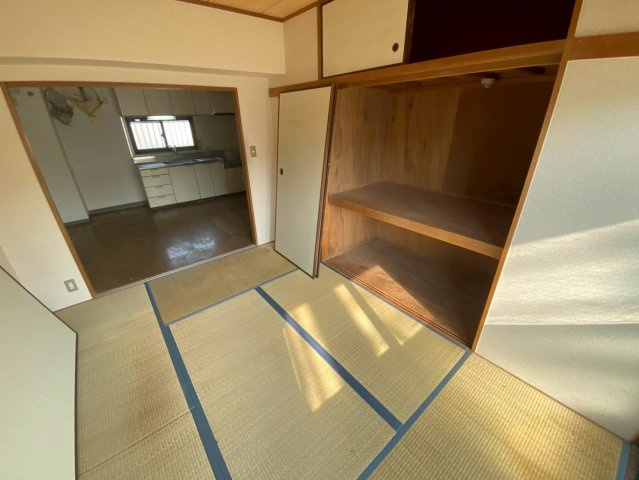 ルブニール西郷の和室