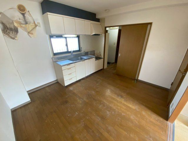 ルブニール西郷の居間・リビング