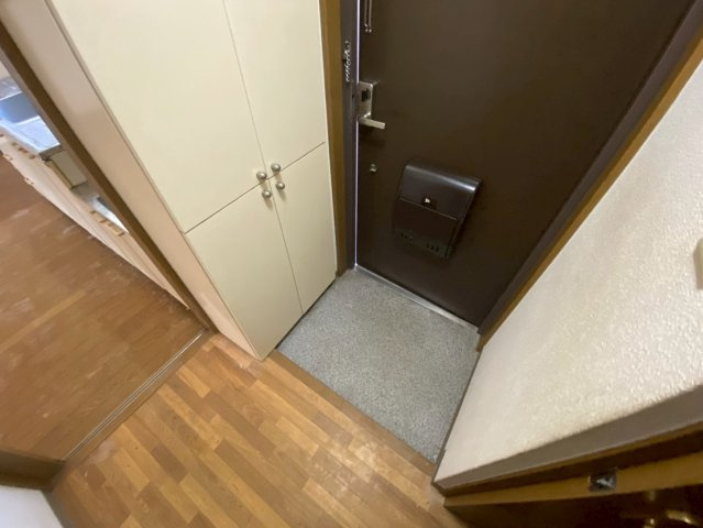 ルブニール西郷の玄関