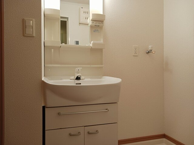 サン・ドエルの洗面所