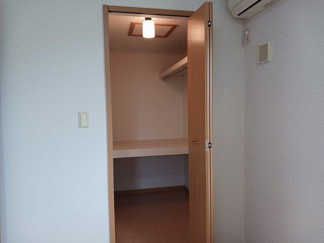 サン・ドエルの収納