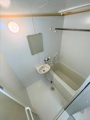 【浴室】 | 第６グリーンハイツ | 落ち着いた空間のお風呂です