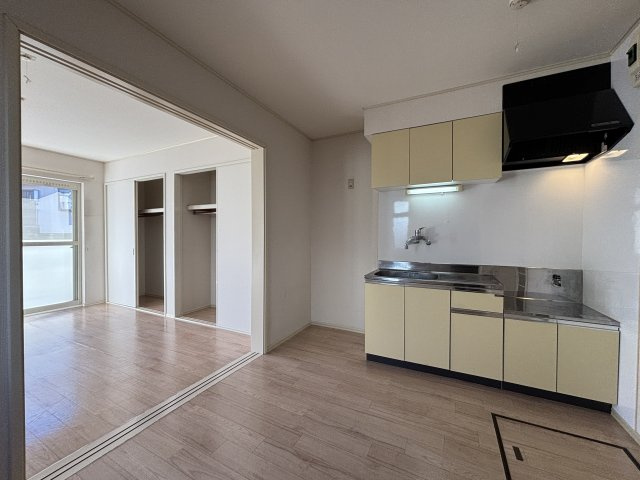 ファミール栄の内装|※同間取り201号室参照