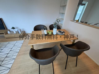 【居間・リビング】 | 神戸市須磨区白川台6丁目　新築戸建2号棟　仲介手数料無料！ | ゆったり過ごせる居間です