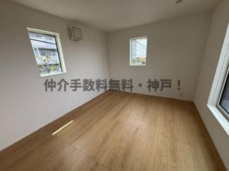 【洋室】 | 神戸市須磨区白川台6丁目　新築戸建2号棟　仲介手数料無料！ | ゆったりした洋室です