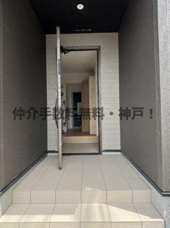 【玄関】 | 神戸市須磨区白川台6丁目　新築戸建2号棟　仲介手数料無料！ | 玄関です