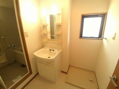 【洗面所】 | サンフォレスト御立 | 広い洗面スペース