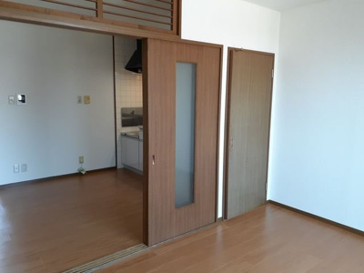 【居間・リビング】 | パークサイド２ | ゆったり過ごせるリビングです