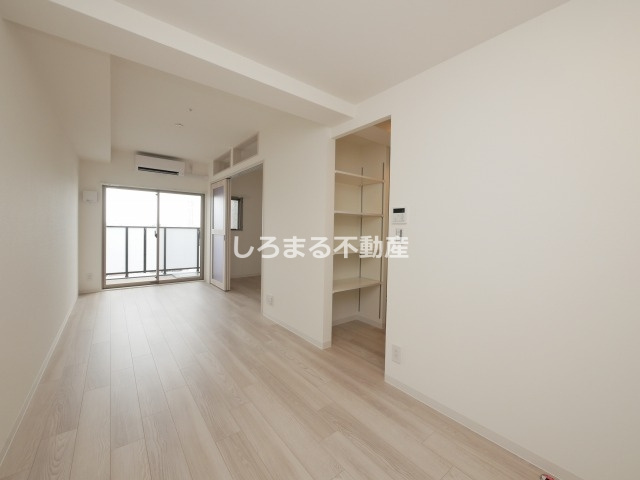 グランフェリーチェ・ナインの居間・リビング