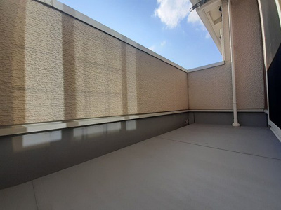 【バルコニー】 | エスペランサ浜の宮Ⅰ | 開放的で明るい空間を演出してくれるバルコニーです