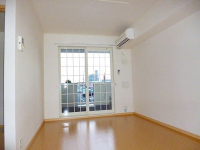 【居間・リビング】 | ウエストヒルズＢ | 使いやすいリビングです