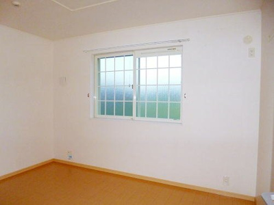 【居間・リビング】 | ウエストヒルズＢ | こちらの居間で趣味の時間をお楽しみください