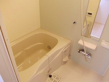 【浴室】 | インプレスⅡ | 落ち着いた空間のお風呂です