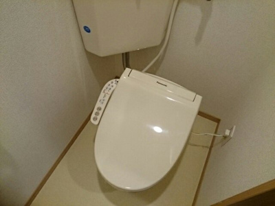 【トイレ】 | サンビレッジ | ゆったりとした空間のトイレです