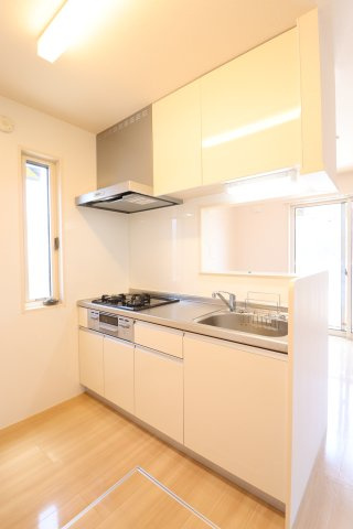 アマービレ　Ｂ棟のキッチン|コンパクトなキッチンで掃除もラクラク