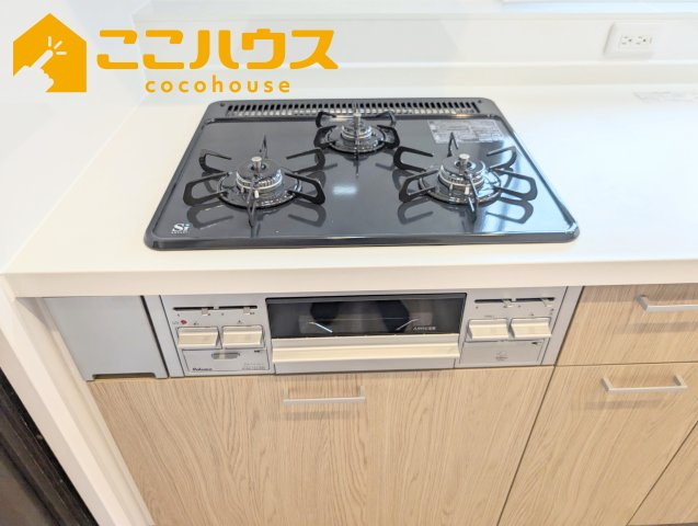 ライオンズマンション真志喜のキッチン|三口コンロ