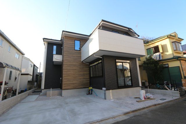 【KIS】　小平市仲町13期の外観|1階に水回り集約で、暮らしやすさにこだわったプラン
