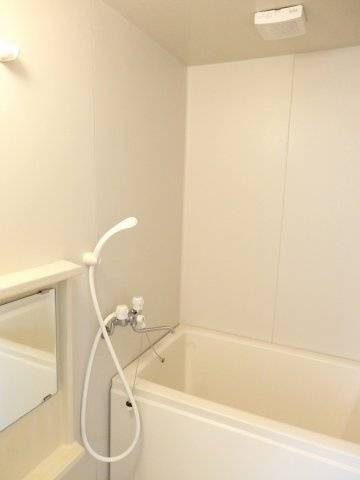 エスポワールＢの浴室|日々の暮らしに欠かせないお風呂です