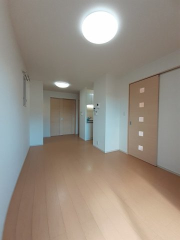 プレストーラⅡの居間・リビング|こちらの居間で趣味の時間をお楽しみください