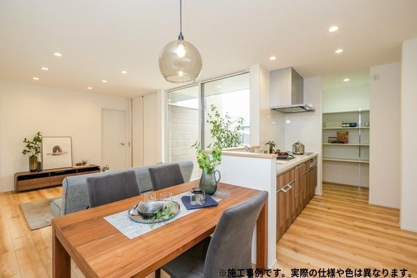 東野台　新築の内観：施工例|【その他　施工事例】