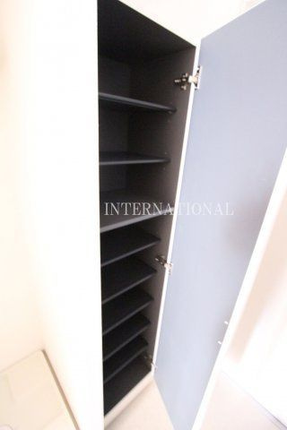 リブリ・インベスト府中の収納