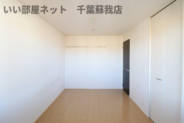 ウィル　ステージの寝室|広くて明るい寝室