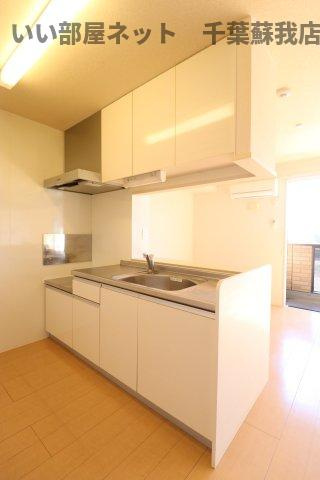 ウィル　ステージのキッチン|コンパクトなキッチンで掃除もラクラク