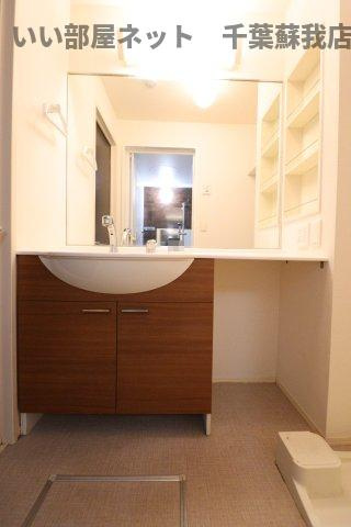 ウィル　ステージの洗面所|朝の準備に活躍する、洗髪洗面化粧台！