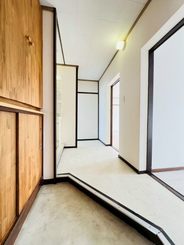 清水が丘コーポラスＡ棟の玄関