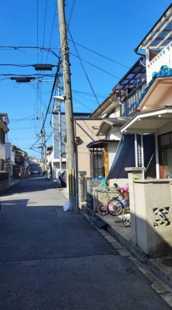 日之出町　中古一戸建ての前面道路含む現地写真|■物件内覧・資金計画相談・住宅ローン相談、リフォーム相談、お問合せ受付中■
※当日・翌日のご内覧、ご相談はお電話でのお問合せがスムーズです！