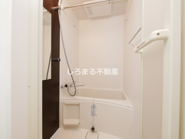 セオリー大阪リバークロスの浴室