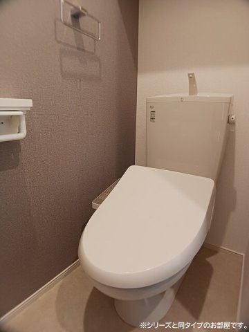 リヴィエール・ピリエⅡのトイレ