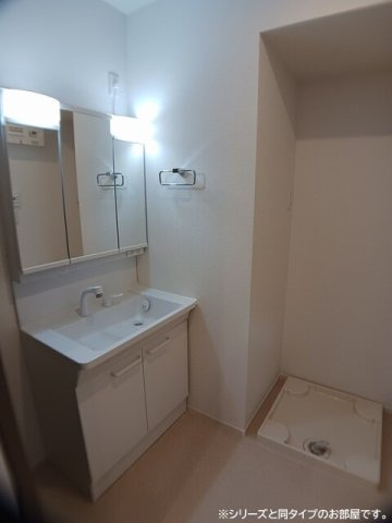 リヴィエール・ピリエⅠの洗面所