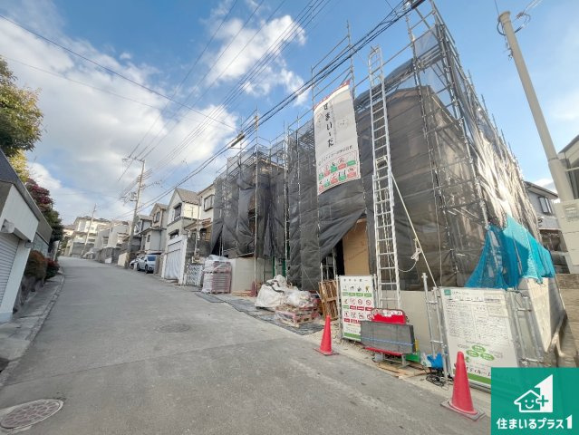 明石市松が丘　第24-1期　新築一戸建ての前面道路含む現地写真|周辺は落ち着いた街並みの住宅地！子育てがしやすい住環境です！まだ未完成ですが、現地でしかわからない事もございます。是非一度ご覧ください。