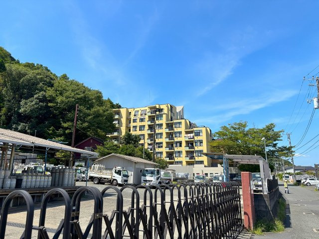 【外観】 | 〇●レクセル湘南平塚●〇 | 前面道路東側から見た外観