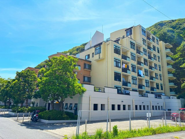 【外観】 | 〇●レクセル湘南平塚●〇 | 前面道路西側から見た外観