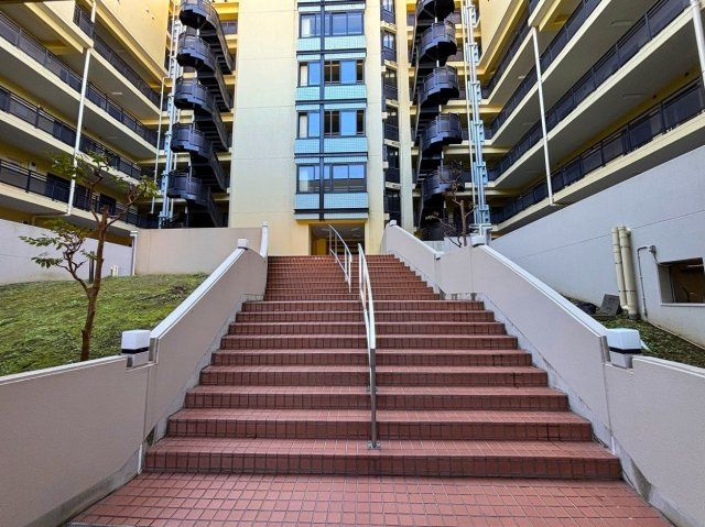 【エントランス】 | 〇●レクセル湘南平塚●〇 | エントランス