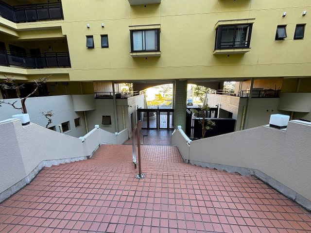 【エントランス】 | 〇●レクセル湘南平塚●〇 | エントランス