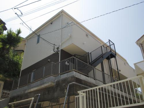 川崎市多摩区西生田５丁目のアパートの外観